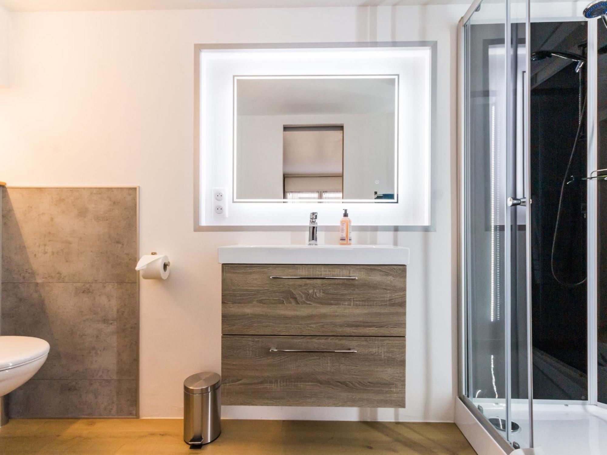 Maison De Ville A St Nazaire, Pres Du Front De Mer, Climatisee, 3 Chambres Avec Sdb Privatives, Wifi - Fr-1-306-1203 Saint-Nazaire  Luaran gambar